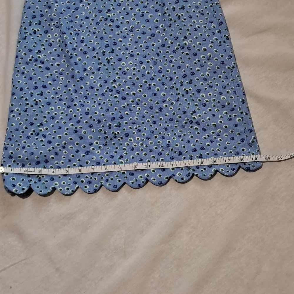 J. Crew Factory Scalloped edged‎ floral basket weave dress. Size 00. Light Blue.
